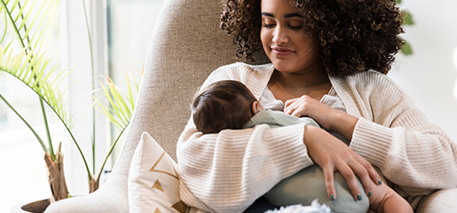 Is it ok to get the COVID-19 vaccine when breastfeeding?