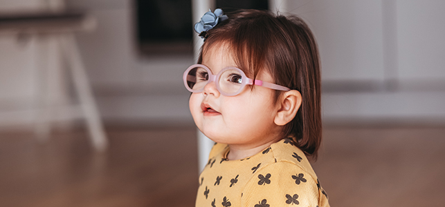 small child with glasses